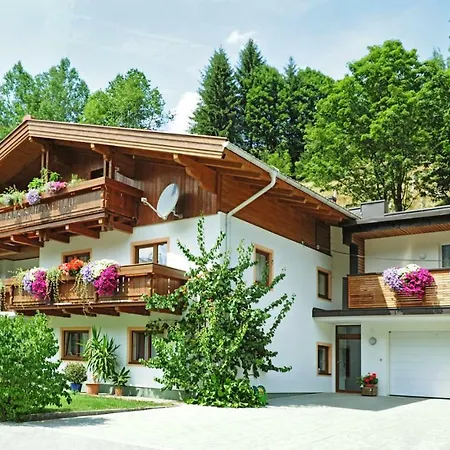 Schoenfeld * Saalbach-Hinterglemm