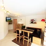 Apartment Schoenfeld *