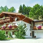 Schoenfeld * Saalbach-Hinterglemm