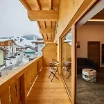 Schoenfeld Apartment *