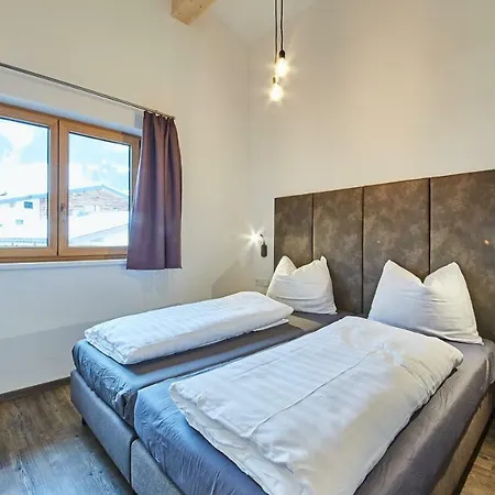Schoenfeld Apartment *