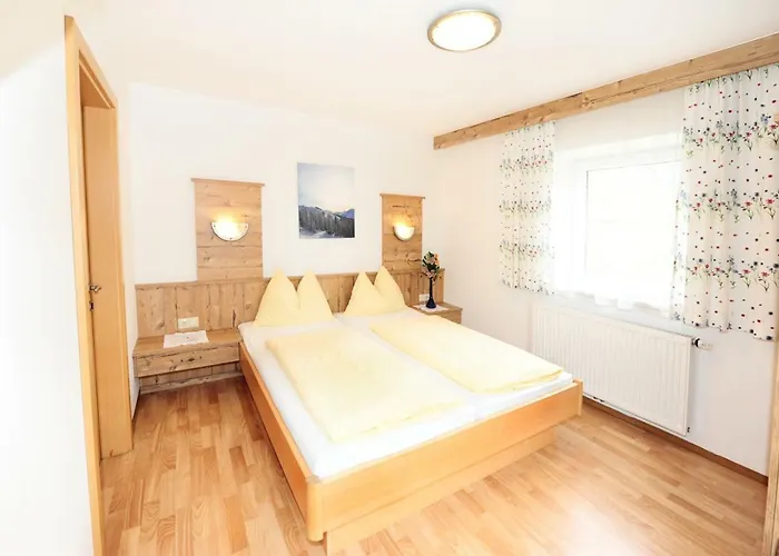 Schönfeld Apartment *